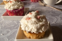 Cupcakes albe cu cocos (White cupcakes)