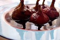 SMOCHINE IN SIROP DE VIN ROSU(POACHED FIGS IN RED WINE)