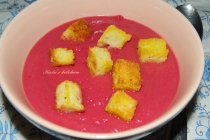 Supa crema de sfecla rosie de post