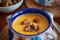 Supa crema de morcovi cu curry