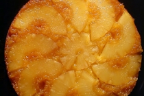 Cake rasturnat cu ananas