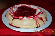 Pavlova cu zmeura