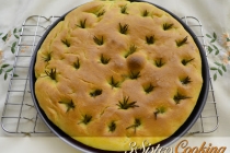 Focaccia cu rozmarin