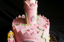 TORT CASTEL PENTRU EMA