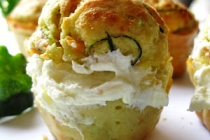 Brioşe cu zucchini şi morcov - Zucchini Carrot Muffins