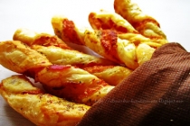 Baghete cu parmezan  - Parmesan Puff Pastry Straws