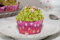 Cupcakes cu ceai verde matcha si ciocolata (Matcha and chocolate cupcakes)