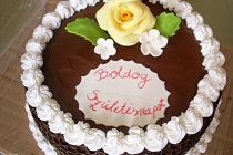 Tort cu trandafir galben