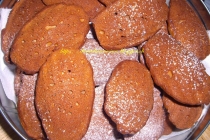 Madeleine cu ciocolata si alune/Madeleine con cioccolato e nocciole