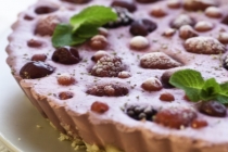 Tarta cu fructe rosii &#8211; raw vegana/hrana vie