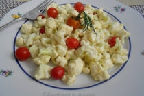 Salata de conopida cu rosii cherry