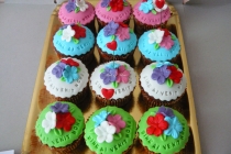 Cupcakes cu mesaj