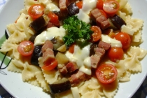 Farfalle cu bacon si vinete