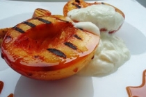 Nectarine cu mascarpone