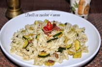 FUSILLI CU ZUCCHINI SI ANŞOA