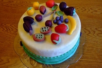 TORT CU FRUCTE DE MARTIPAN