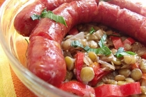 LINTE CU CIRNACIORI (LENTIL AND SAUSAGES)