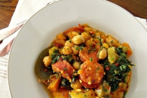 POTAJE DE GARBANZOS CON CHORIZO - TOCANITA DE NAUT CU CARTOFI SI CHORIZO(SPANISH CHICKPEA STEW)