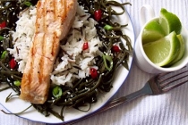 SOMON  CU SALATA DE ALGE  MARINE(SALMON &SEAWEED SALAD)