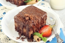 Prajitura de ciocolata cu crema ganache