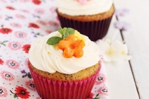 Cupcakes cu mac si lamaie