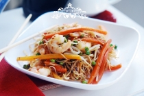 Chilli prawn rice noodles / Taitei din orez cu creveti