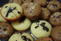 Muffins cu fulgi de ciocolata