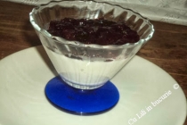 Panna cotta cu jeleu de visine