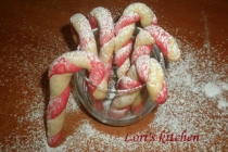 CANDY CANE COOKIES-ΧΡΙΣΤΟΥΓΕΝΝΙΑΤΙΚΑ  ΚΟΥΛΟΥΡΑΚΙΑ/ FURSECURI DE CRACIUN