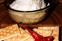 Crema de brinza picanta - τυροκαυτερη