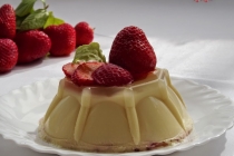 Panna cotta cu capsuni