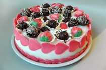 Tort cadou cutie cu bomboane