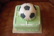 TORT MINGE(SOCCER BALL CAKE)