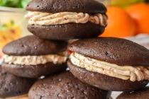 Whoopie pies cu caramel si nougatine