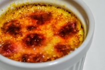 Creme brule cu zmeura