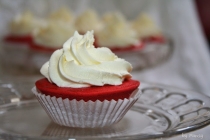 Red velvet cupcakes (briose red velvet)
