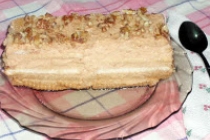 Tort de biscuiţi cu budincă de caramel