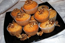 Muffins cu cocos si nuci