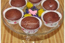 Muffins (briose) cu banane si cacao