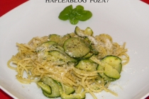 SPAGHETE CU ZUCCHINI SI SOS PESTO