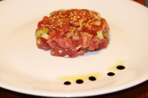 tartar de ton cu yuzu lemons